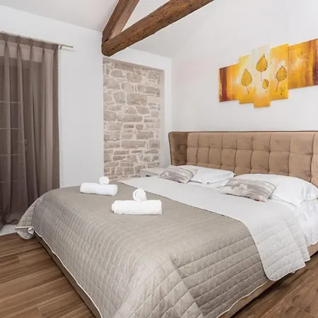 Lv By 4* Fiorini