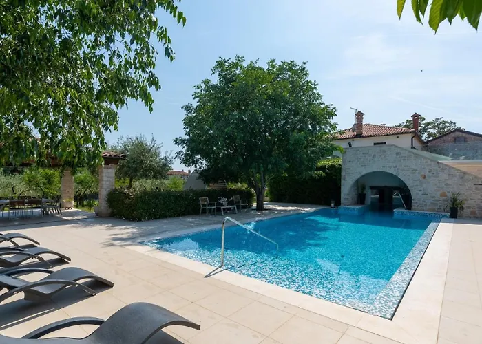 Lv By Gostinjska kuća